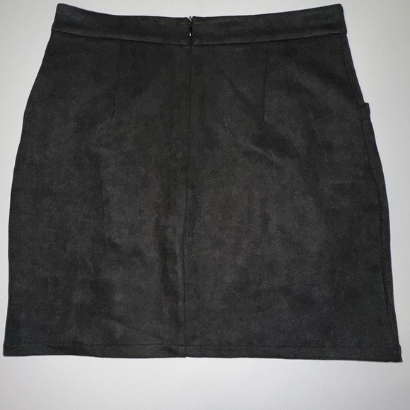 Women’s Black Faux Suede Mini Skirt Size L Lace Up Front Zipper Back - Picture 5 of 6